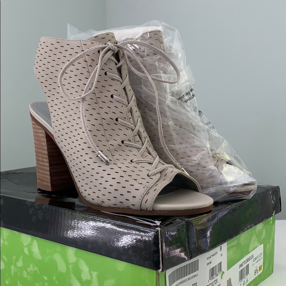 Sam Edelman Ennette Boot - Greige Leather